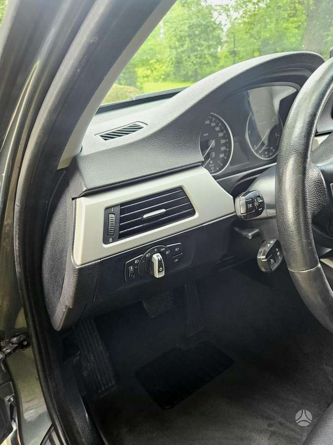 BMW 320, 2.0 l., wagon