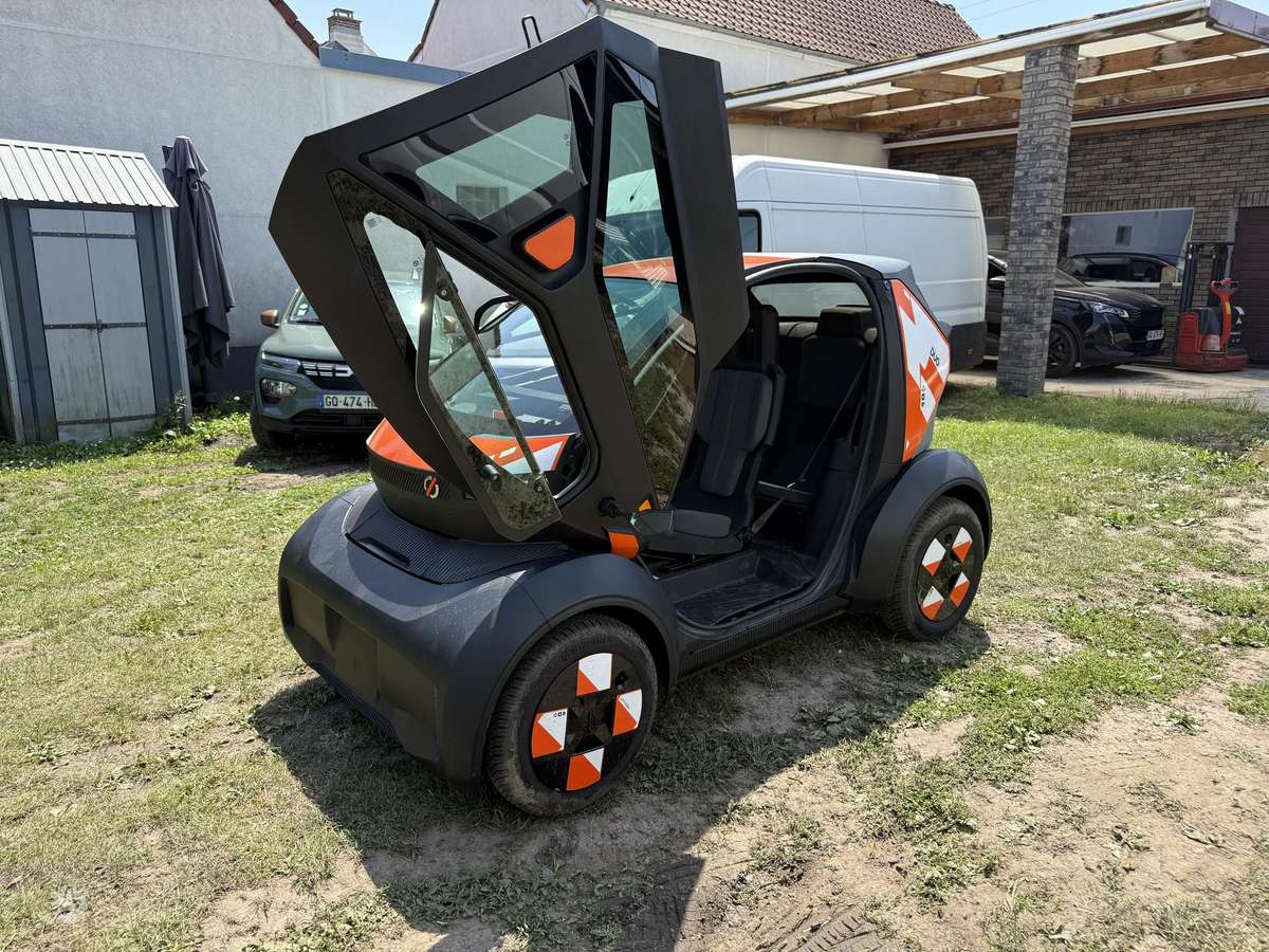 Renault Twizy, 11 kWh, hatchback
