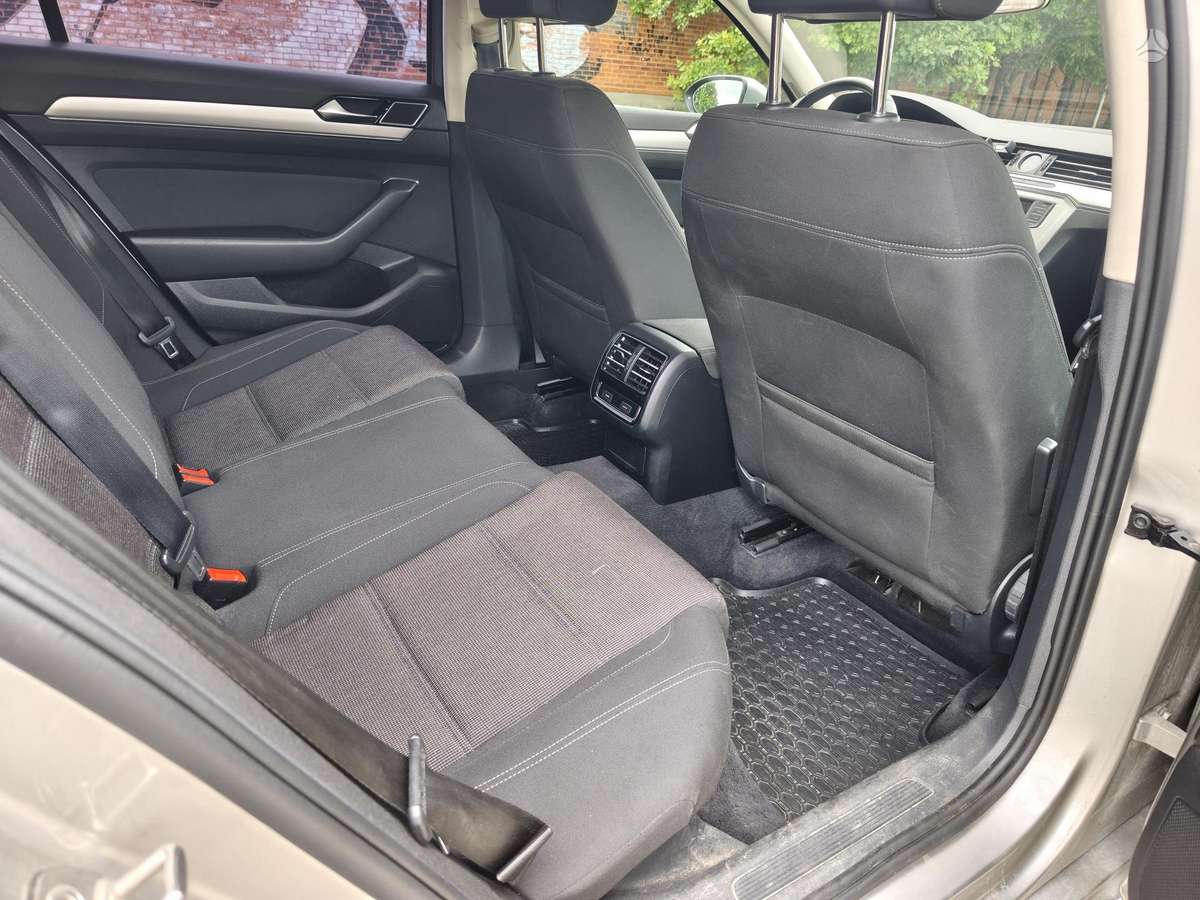 Volkswagen Passat, 2.0 l., Универсал