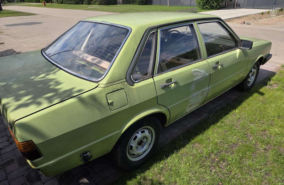 Audi 80, 1.6 l., Седан