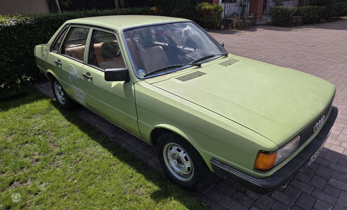 Audi 80, 1.6 l., Седан
