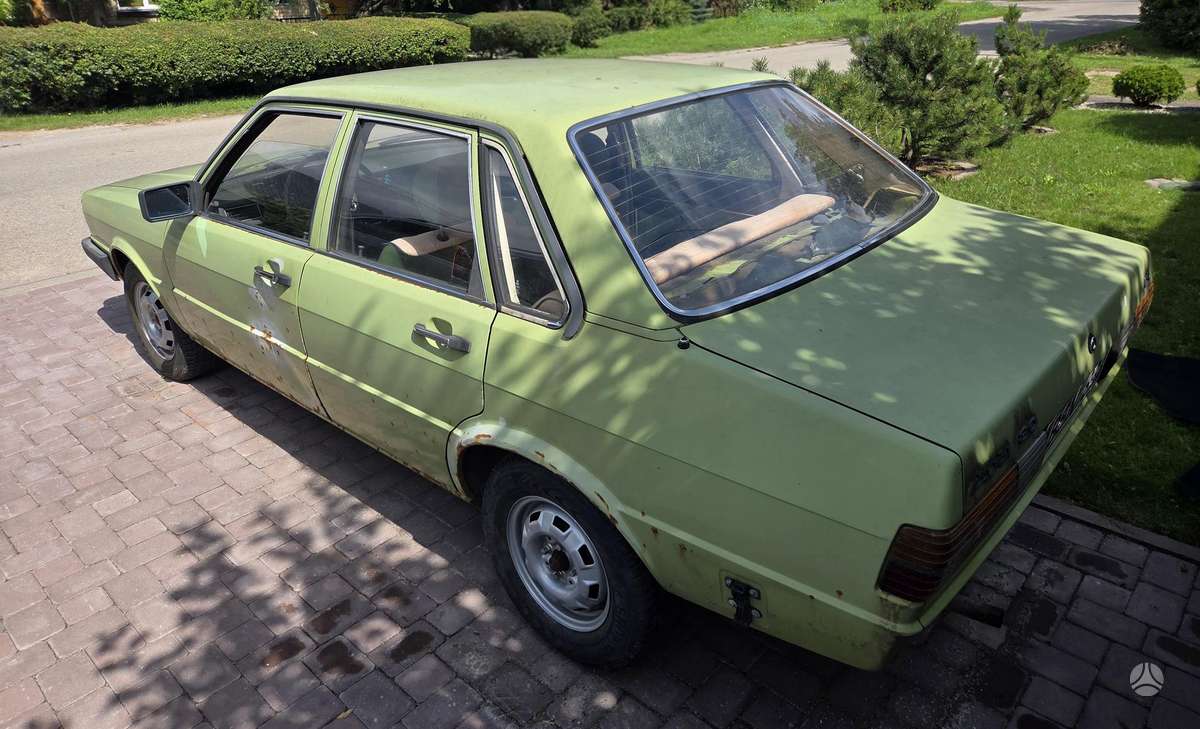 Audi 80, 1.6 l., Седан