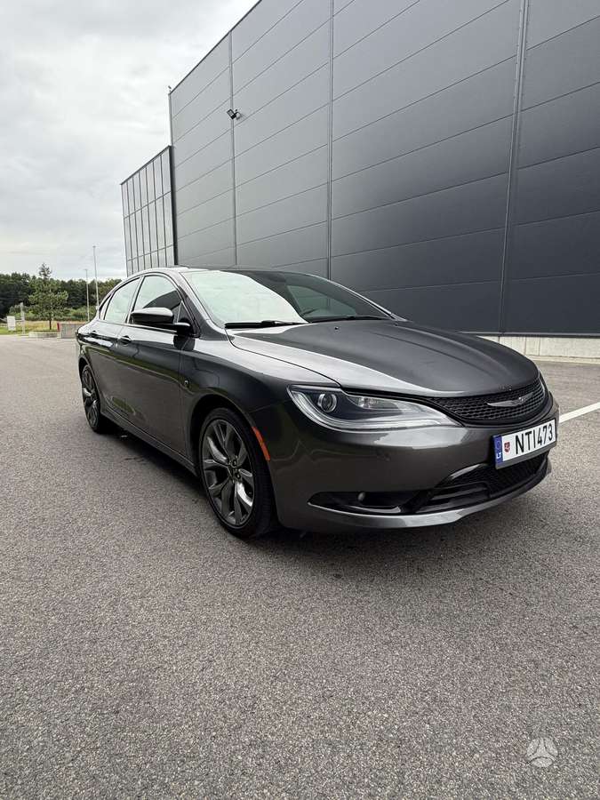 Chrysler 200 - 3
