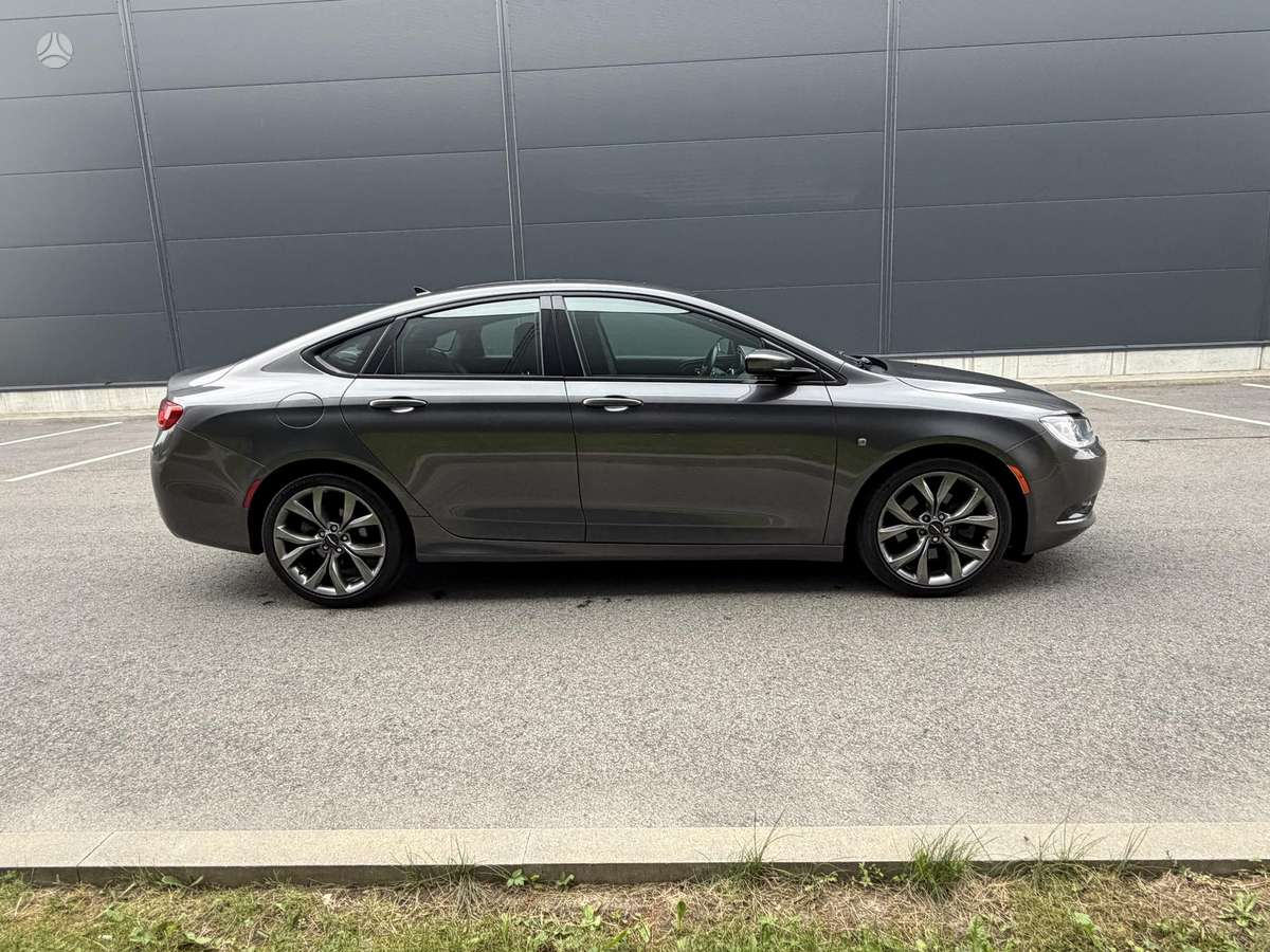 Chrysler 200, 3.6 l., Седан