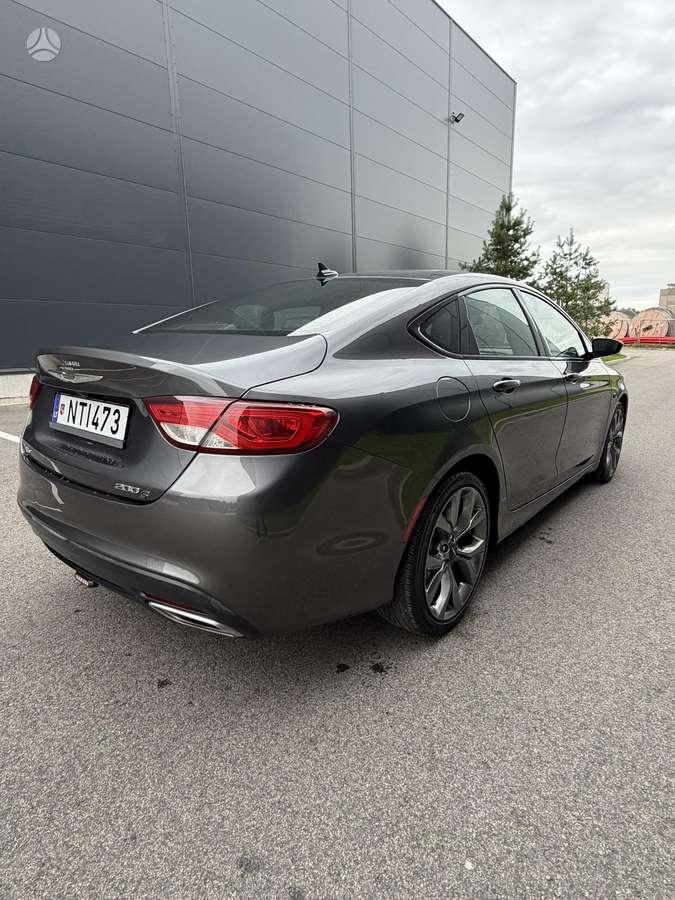 Chrysler 200, 3.6 l., Седан
