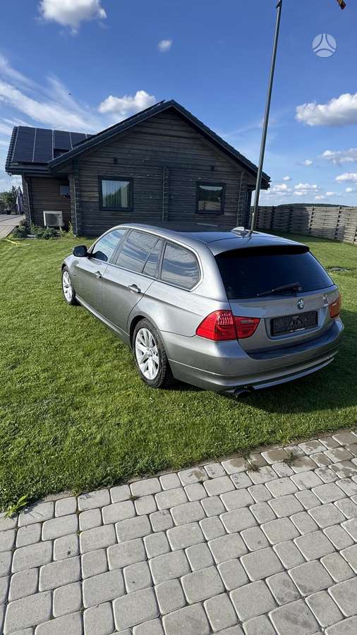 BMW 318, 2.0 l., universalas
