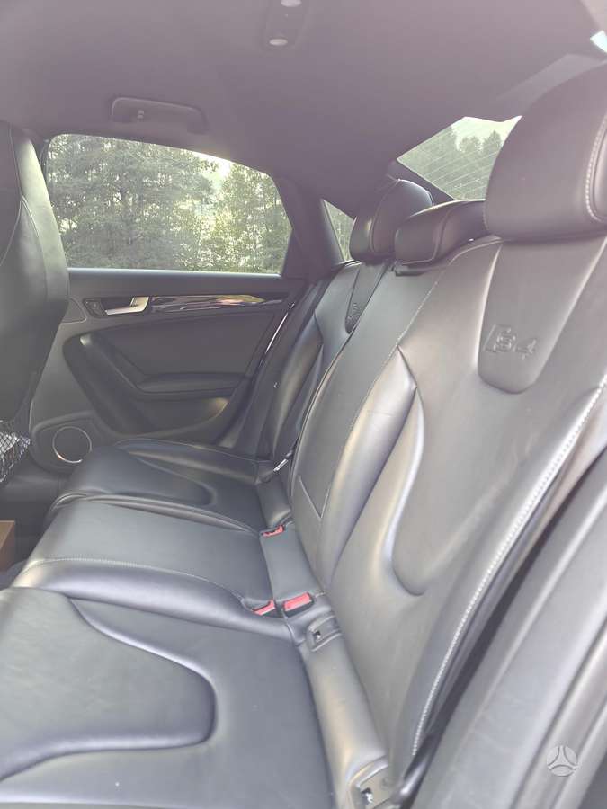 Audi A4, 3.0 l., Седан