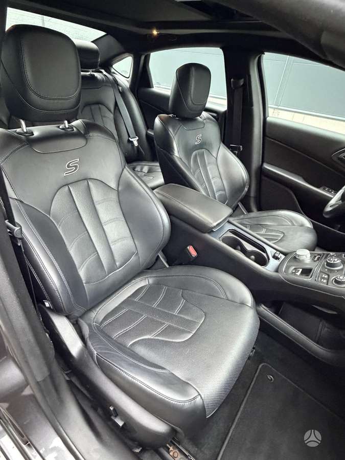 Chrysler 200, 3.6 l., Седан