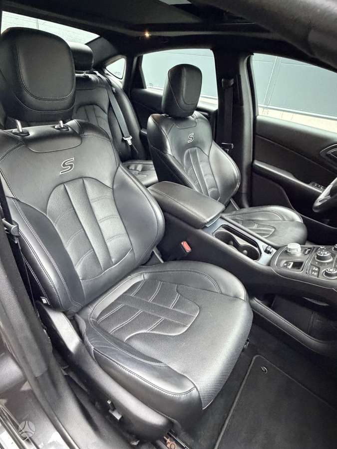 Chrysler 200, 3.6 l., Седан