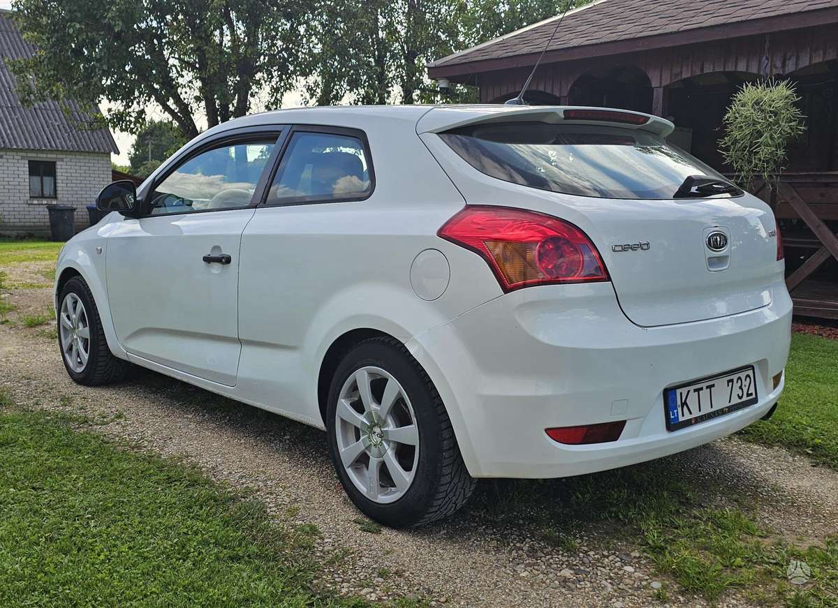Kia Ceed, 1.6 l., hatchback