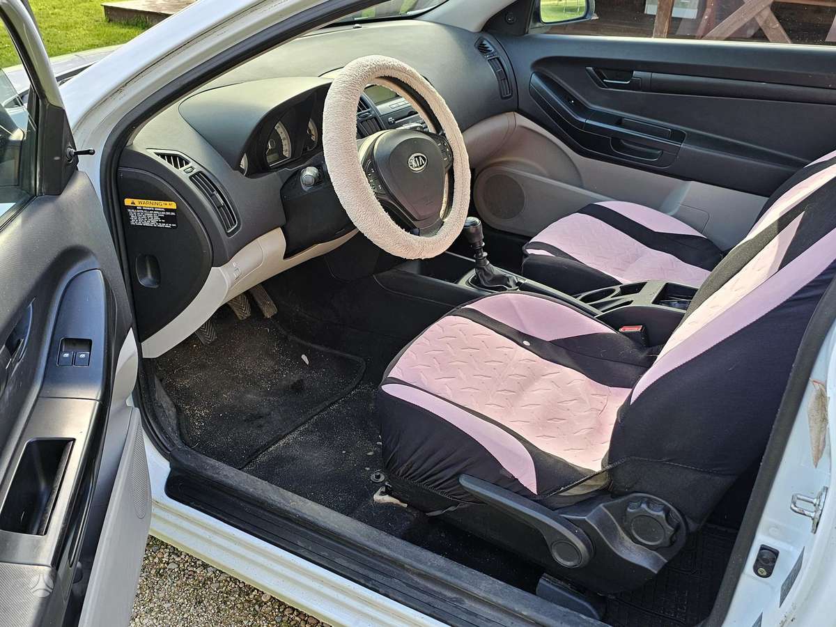 Kia Ceed, 1.6 l., hatchback