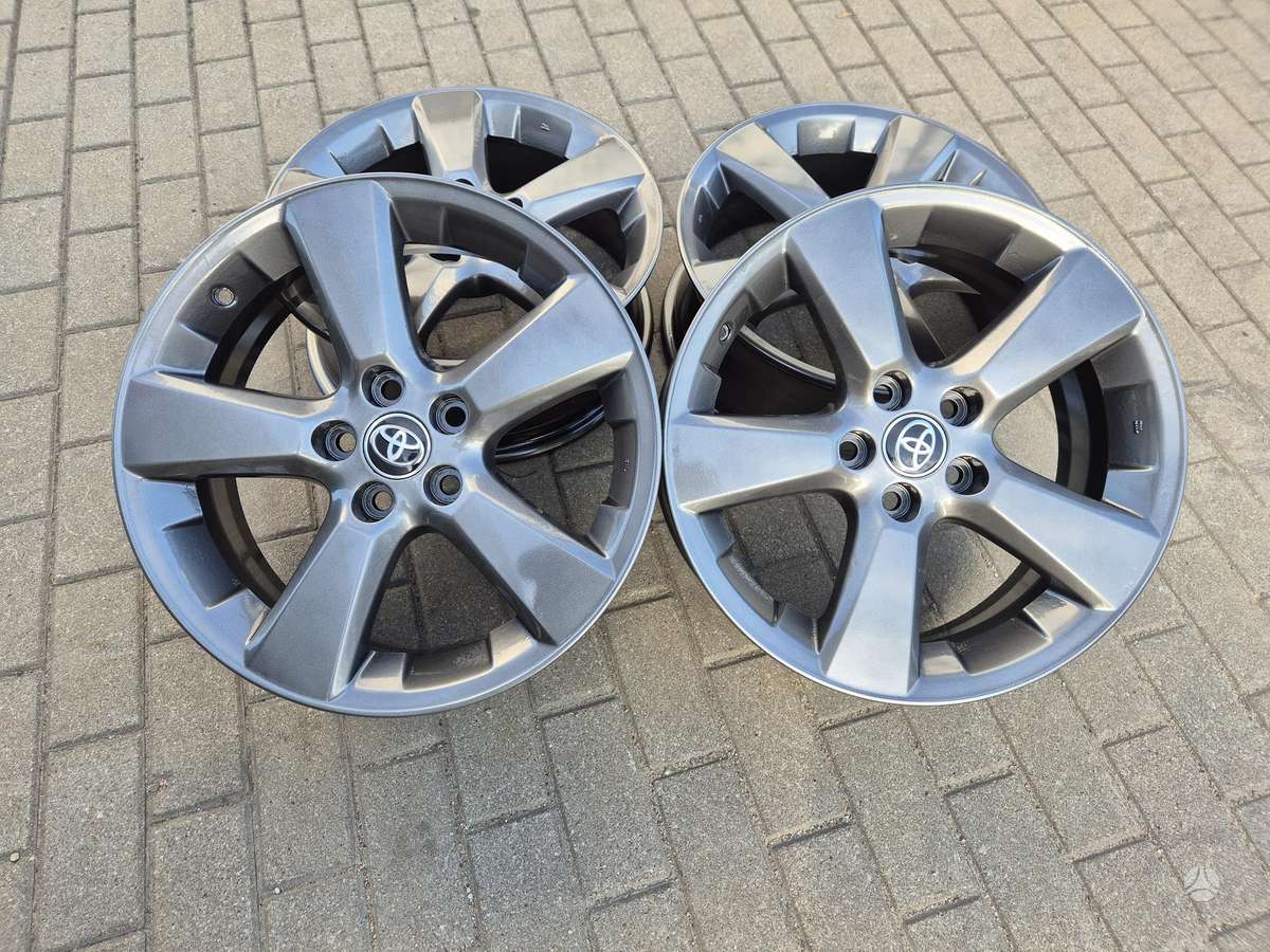 Toyota, lengvojo lydinio, R18