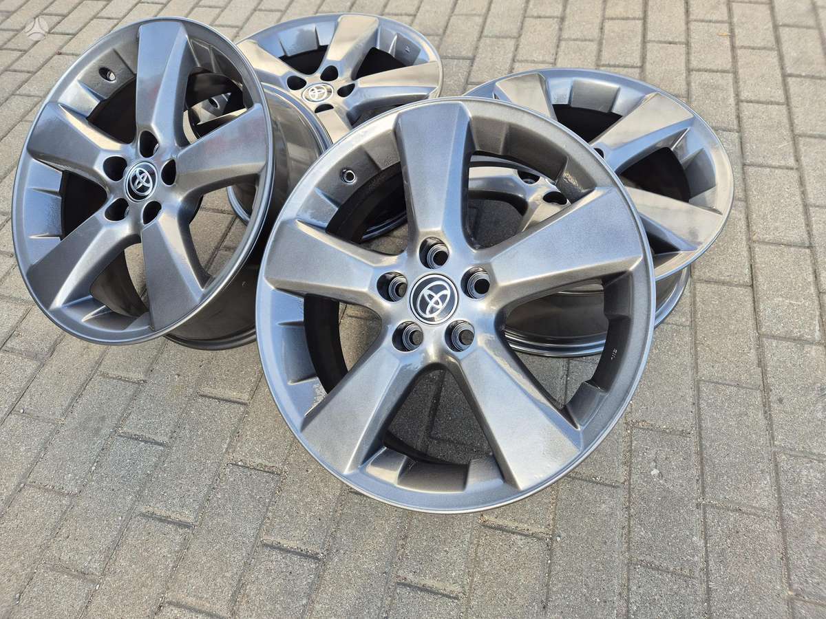 Toyota, lengvojo lydinio, R18