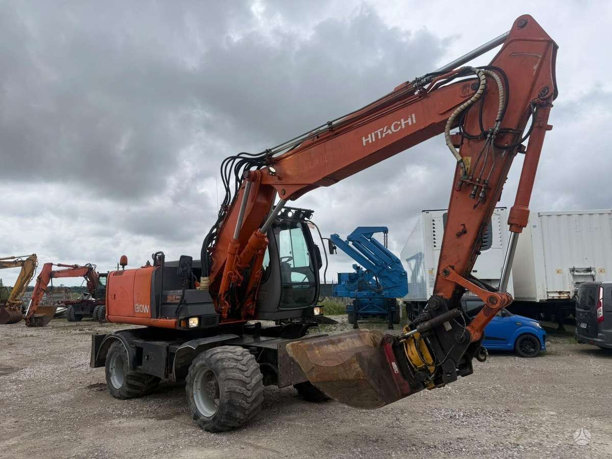 Hitachi ZX130W Rototilt, экскаваторы