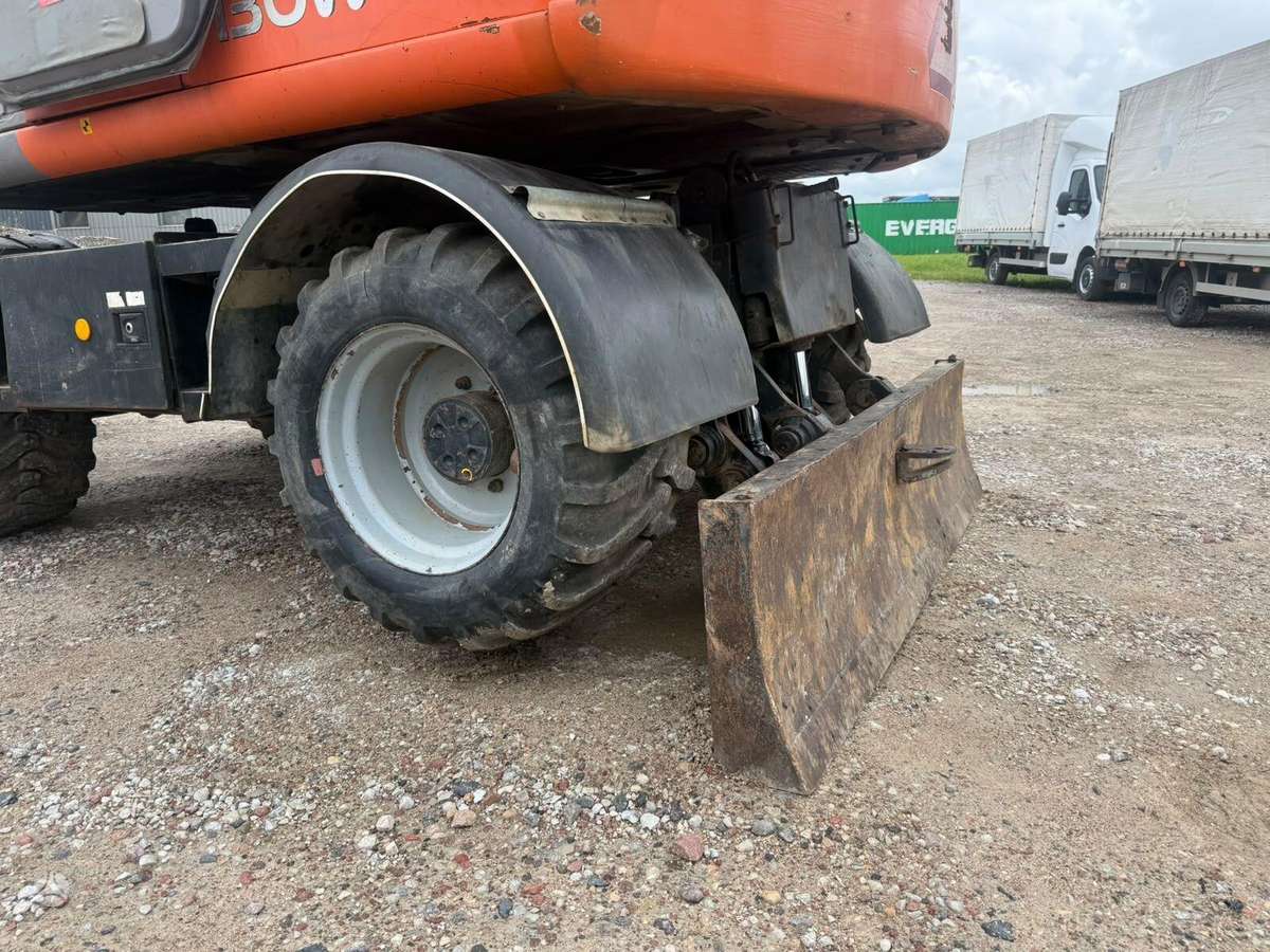 Hitachi ZX130W Rototilt, экскаваторы