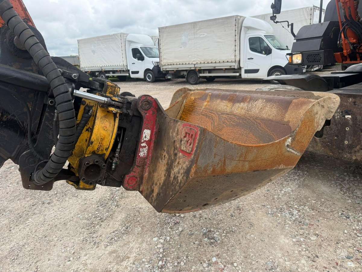 Hitachi ZX130W Rototilt, экскаваторы