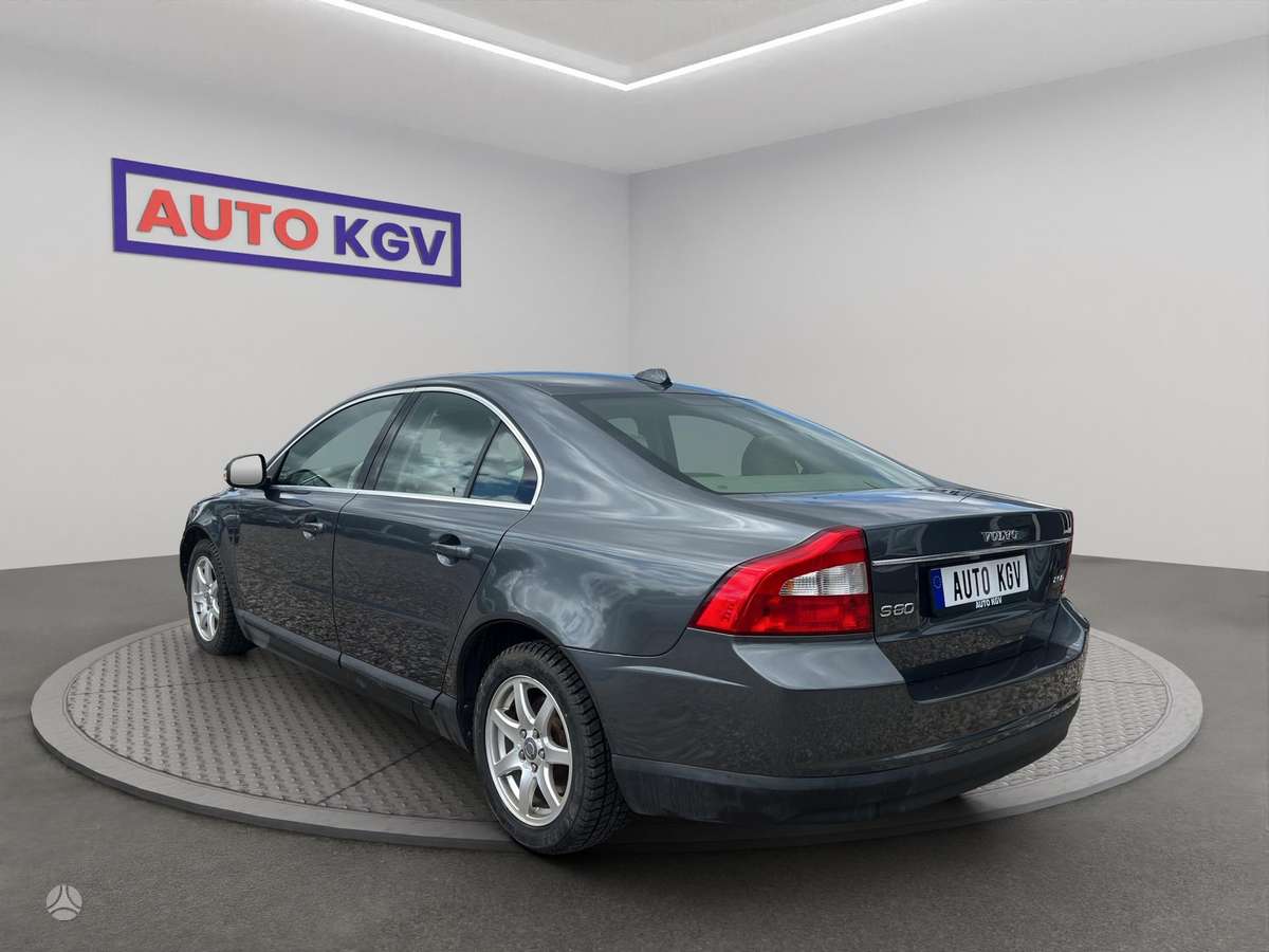 Volvo S80, 2.0 l., Седан