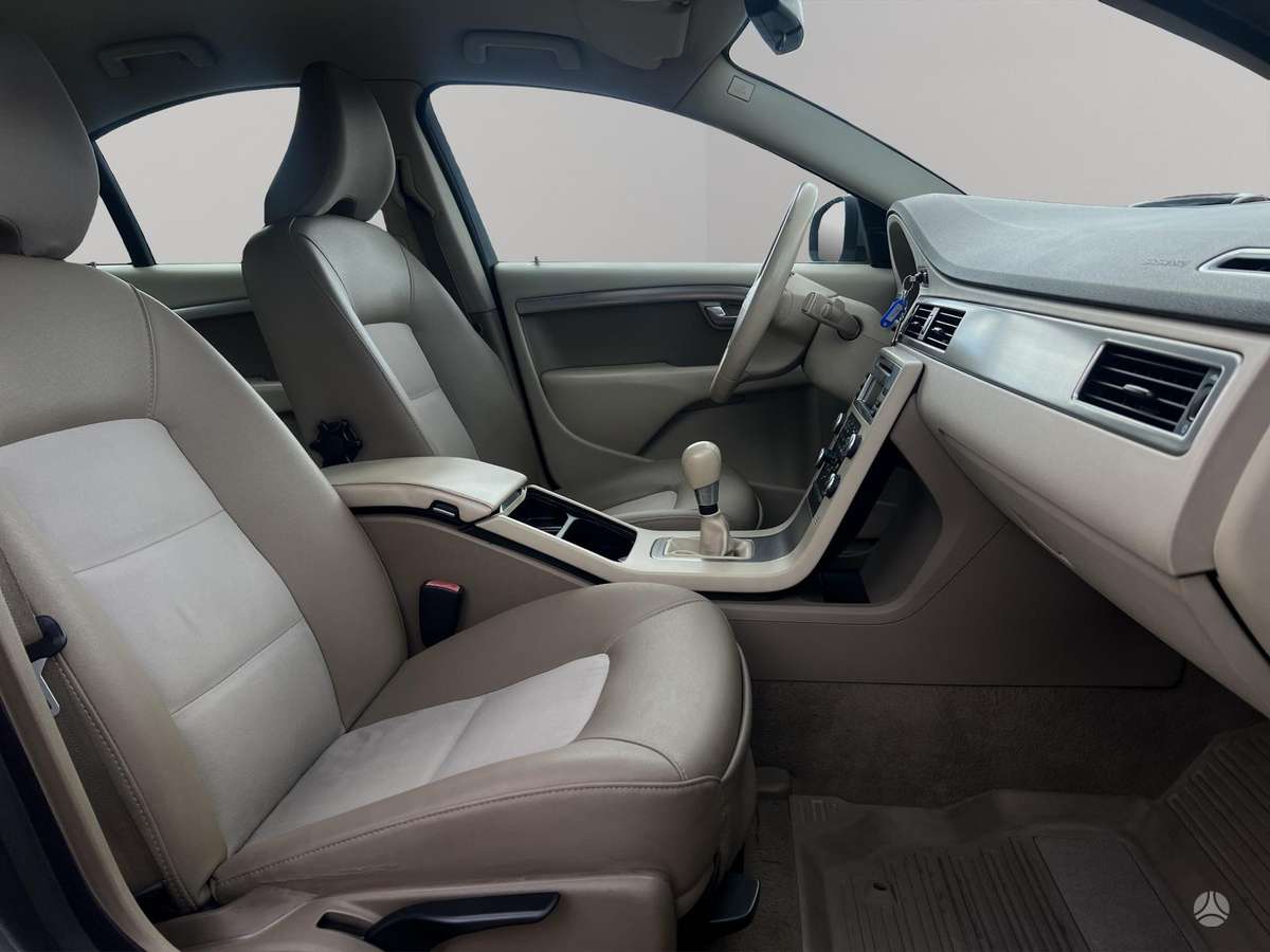 Volvo S80, 2.0 l., Седан