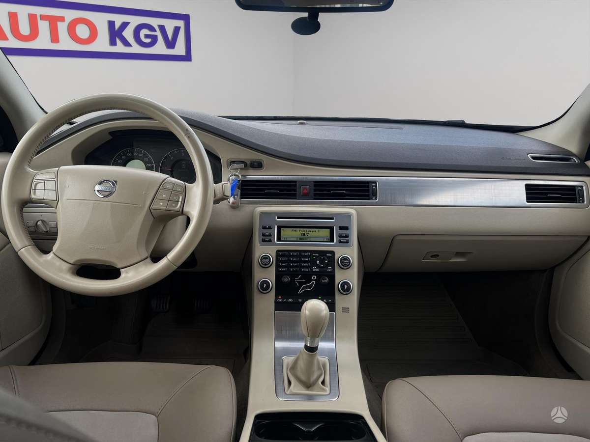 Volvo S80, 2.0 l., Седан