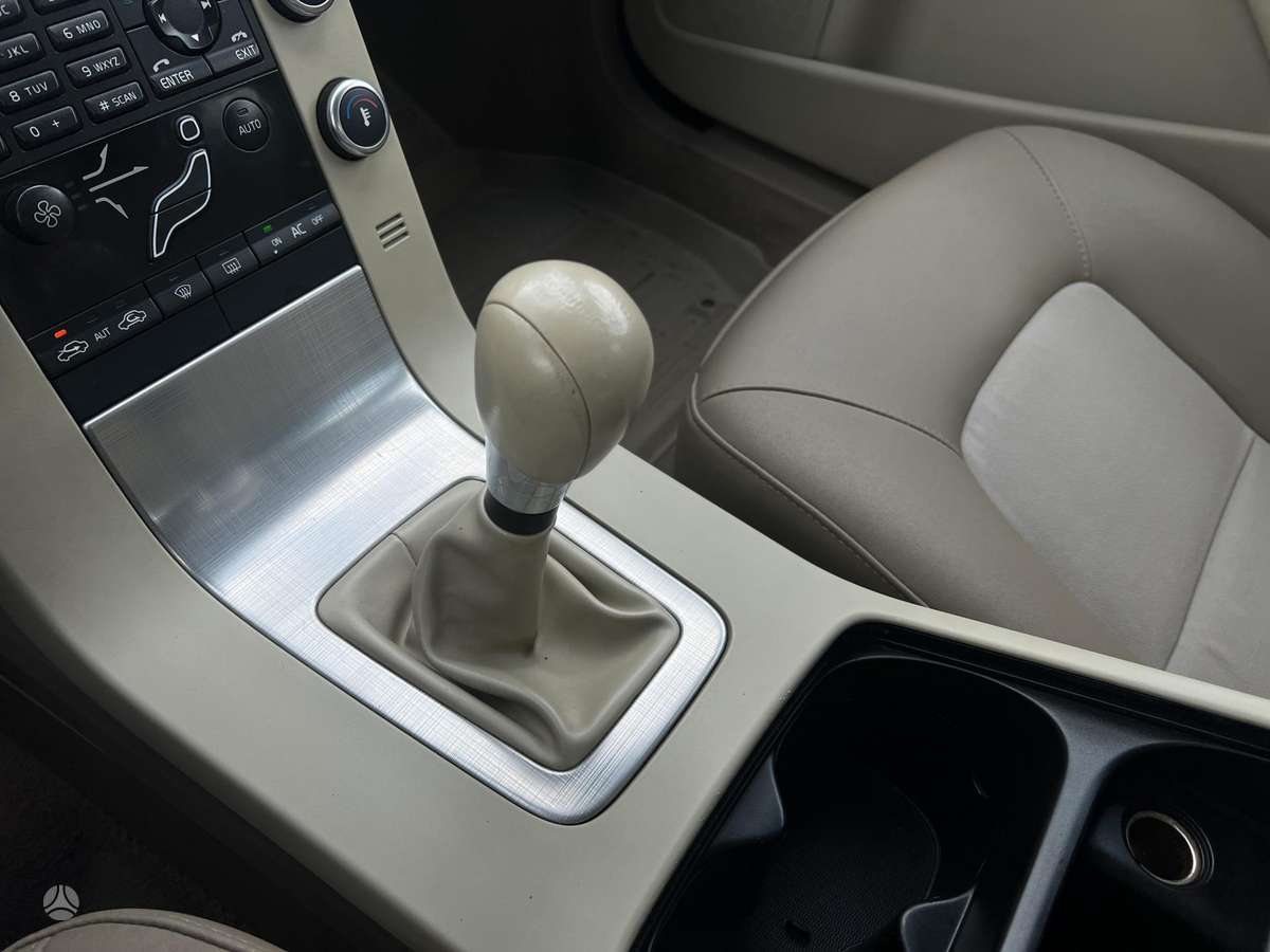 Volvo S80, 2.0 l., Седан