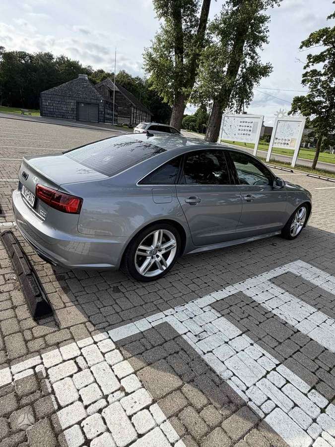 Audi A6, 2.0 l., Седан