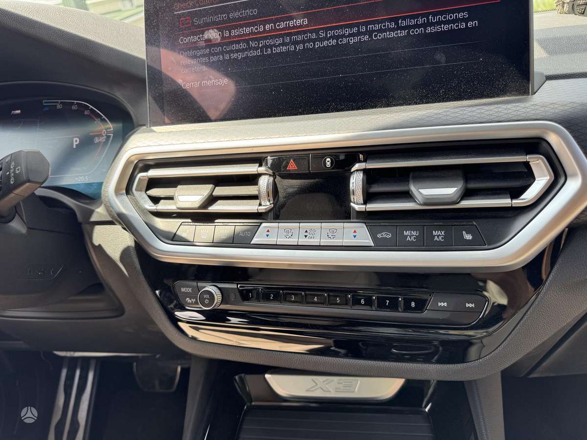 BMW X3, off-road / crossover