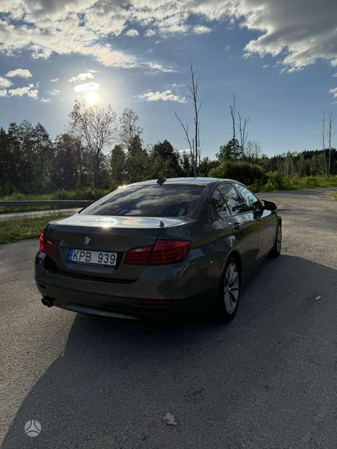 BMW 525, 2.0 l., Седан