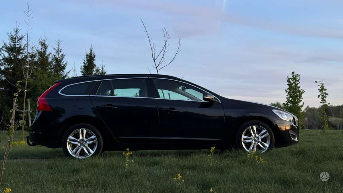 Volvo V60, 1.6 l., universalas