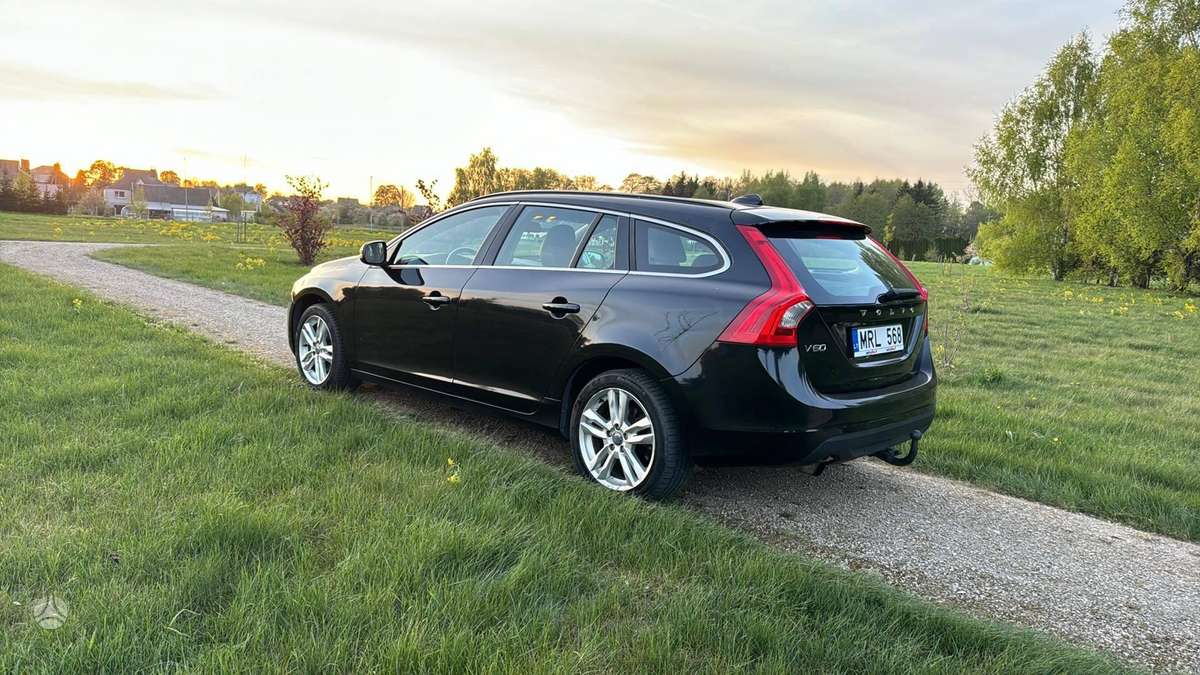 Volvo V60, 1.6 l., universalas