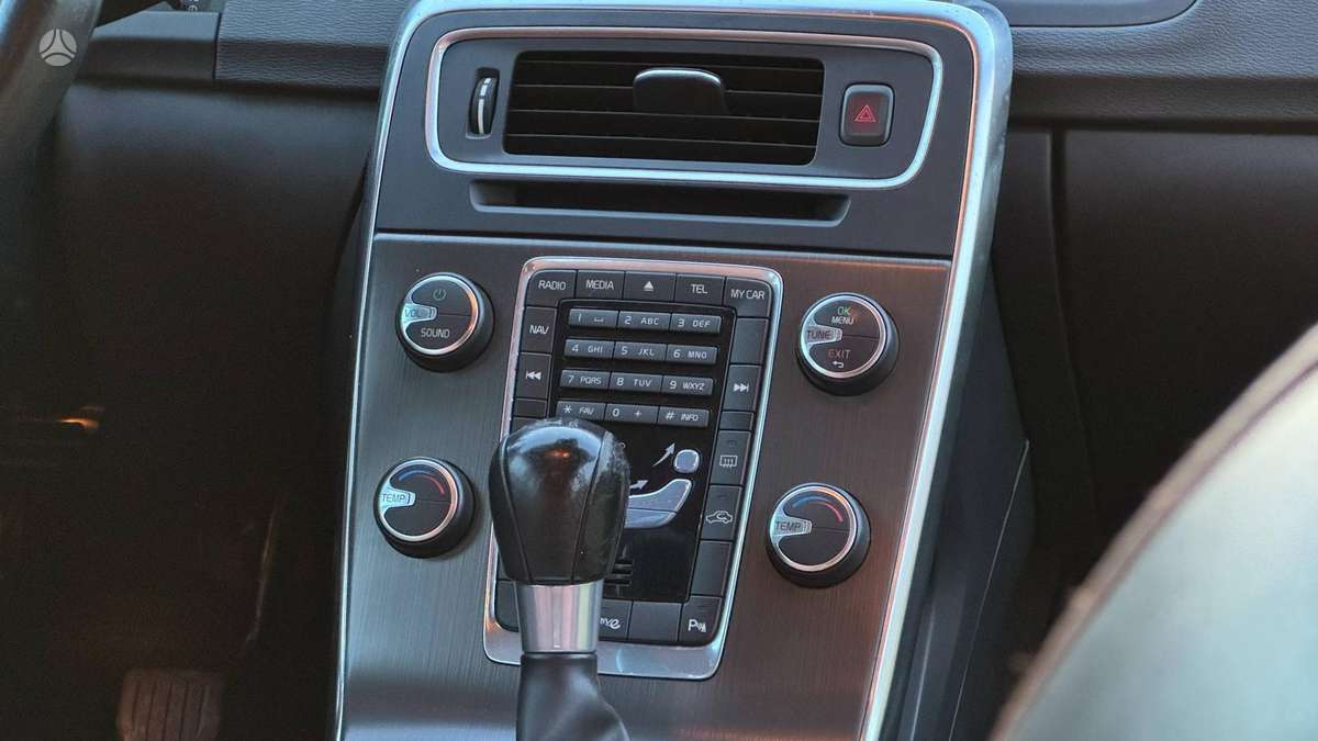 Volvo V60, 1.6 l., universalas