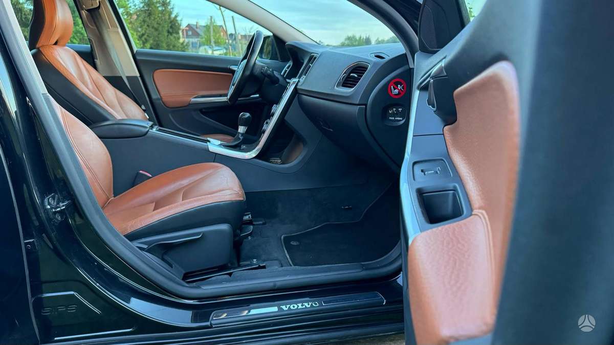 Volvo V60, 1.6 l., Универсал