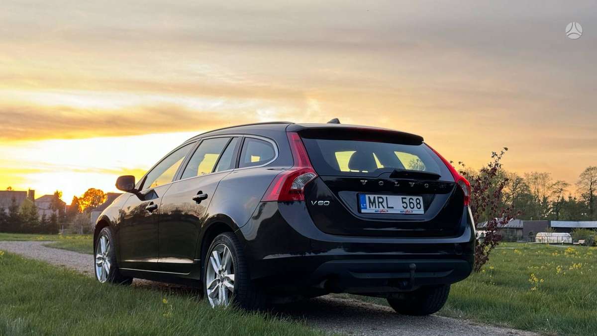 Volvo V60, 1.6 l., universalas