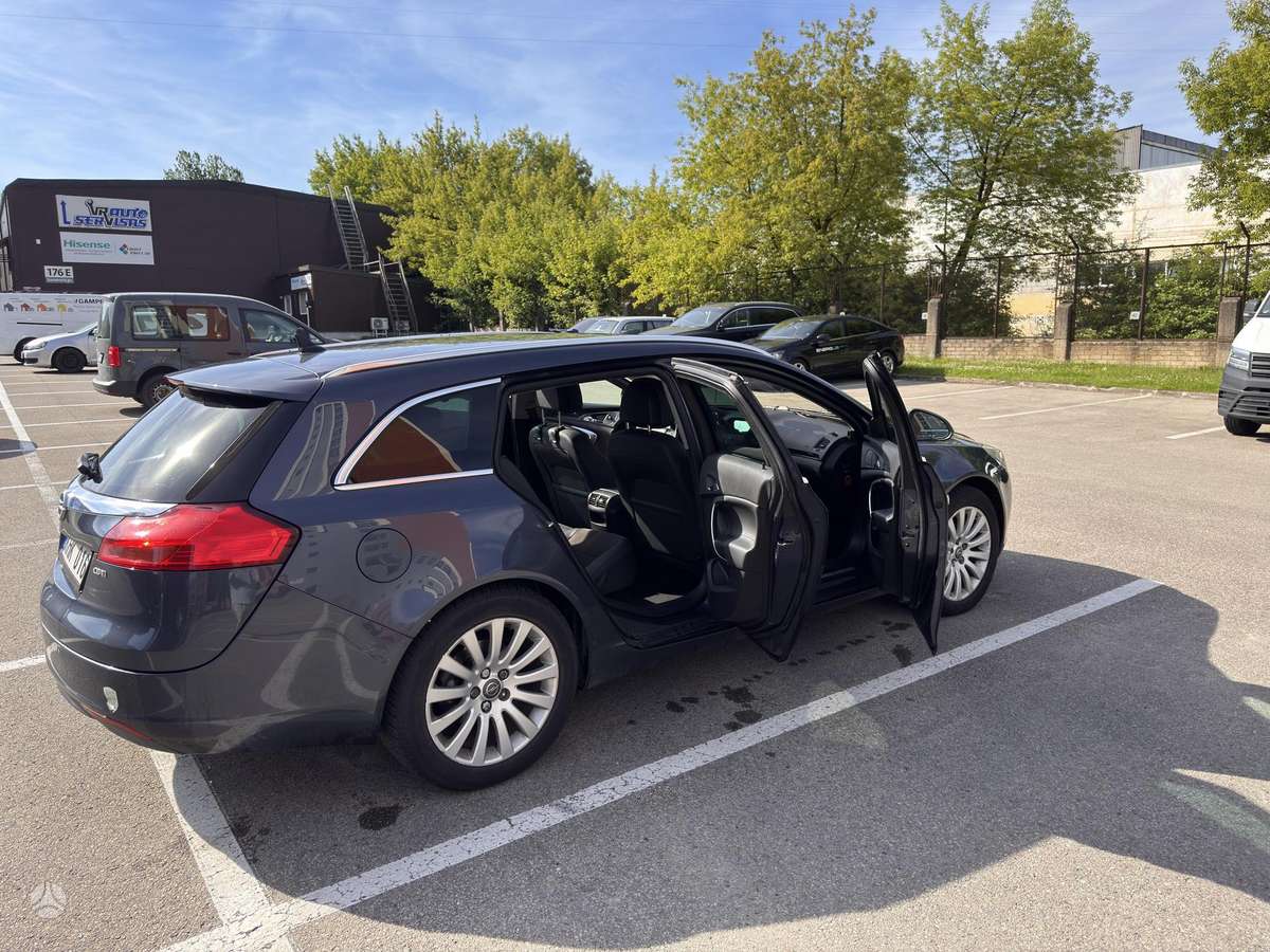 Opel Insignia, 2.0 l., Универсал