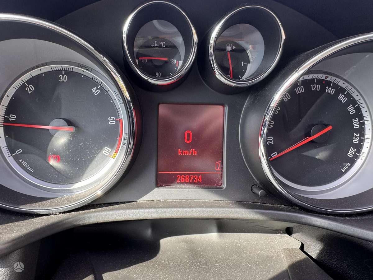 Opel Insignia, 2.0 l., Универсал