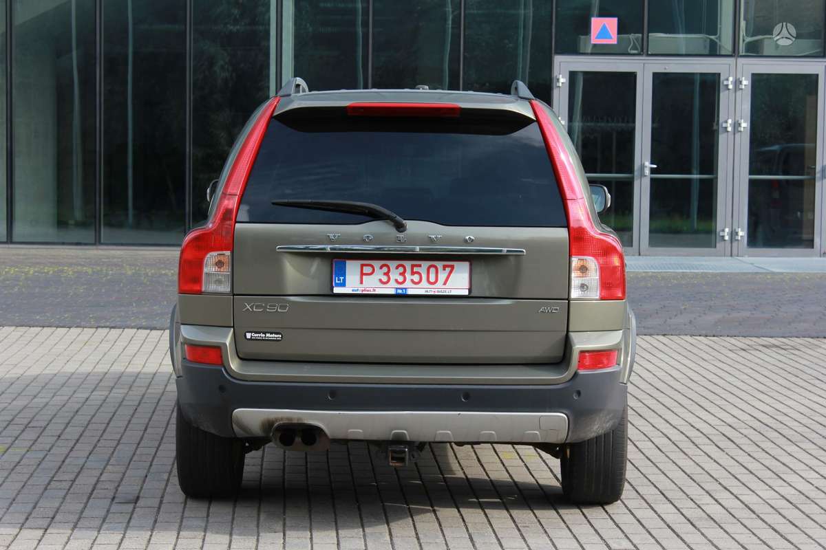 Volvo XC90, 3.2 l., off-road / crossover