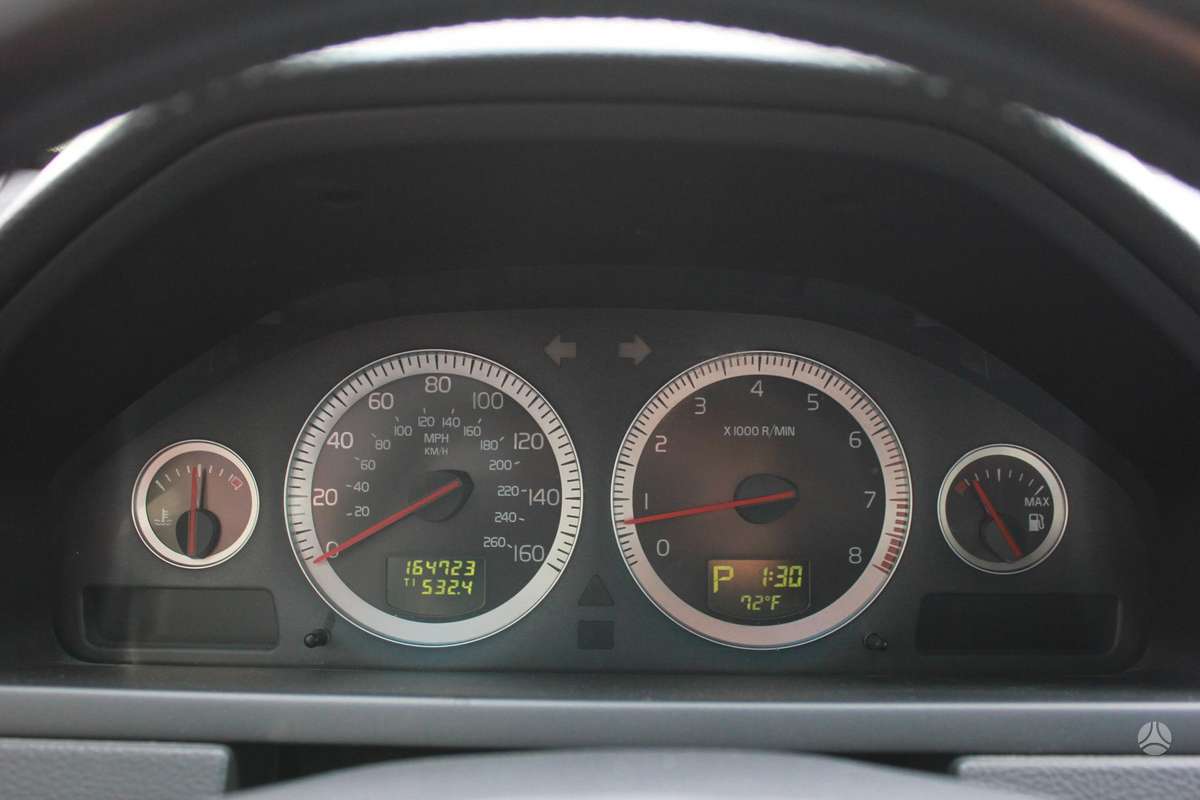 Volvo XC90, 3.2 l., off-road / crossover