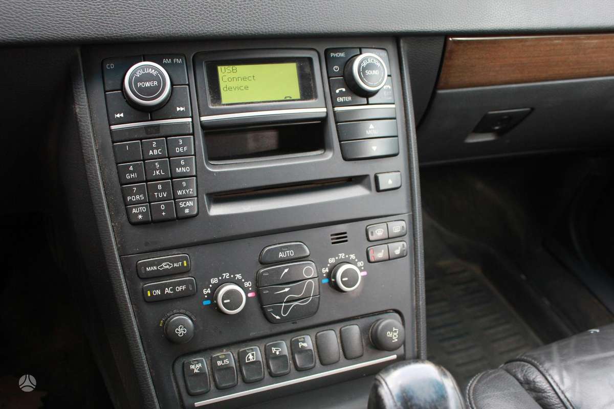 Volvo XC90, 3.2 l., off-road / crossover