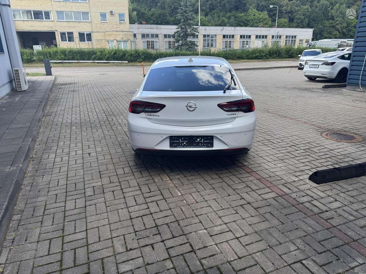 Opel Insignia, 1.5 l., hatchback