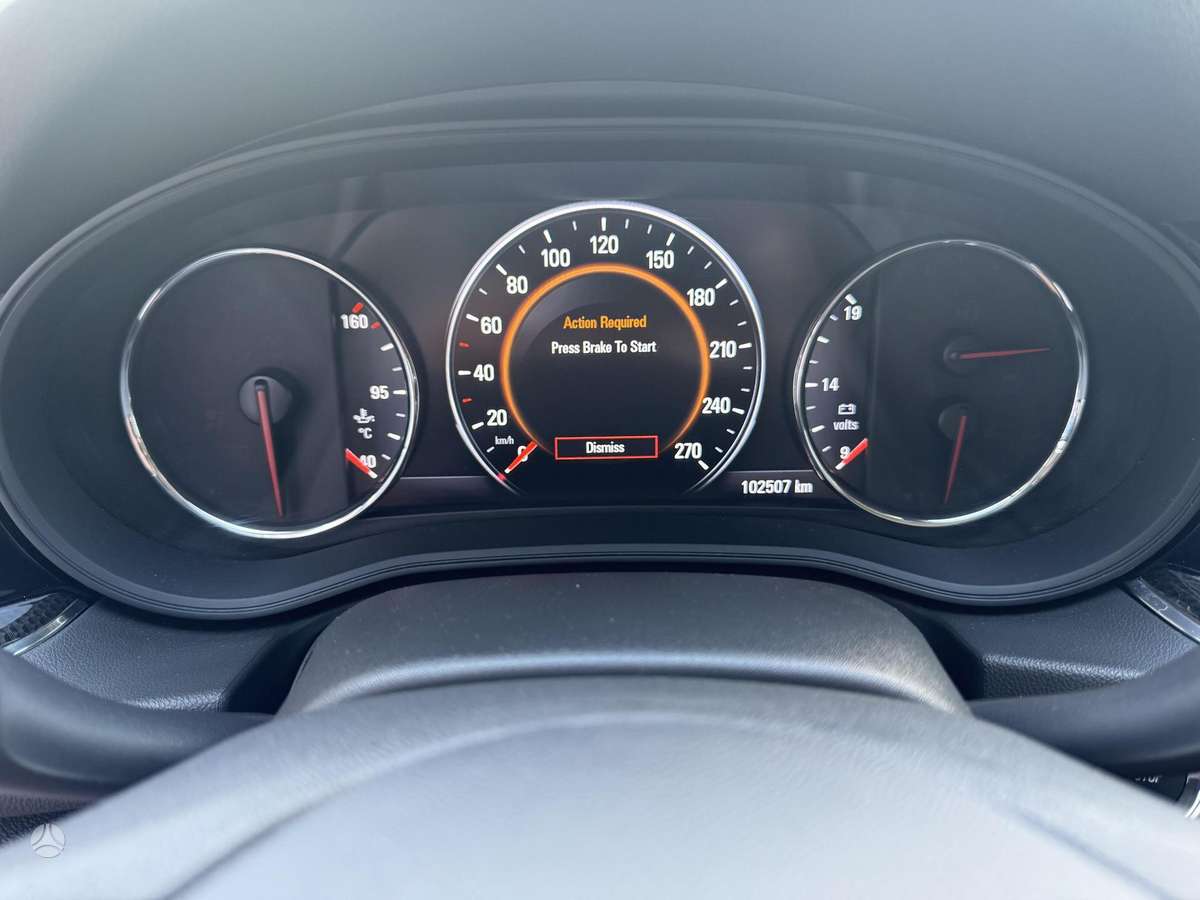 Opel Insignia, 1.5 l., Хэтчбек