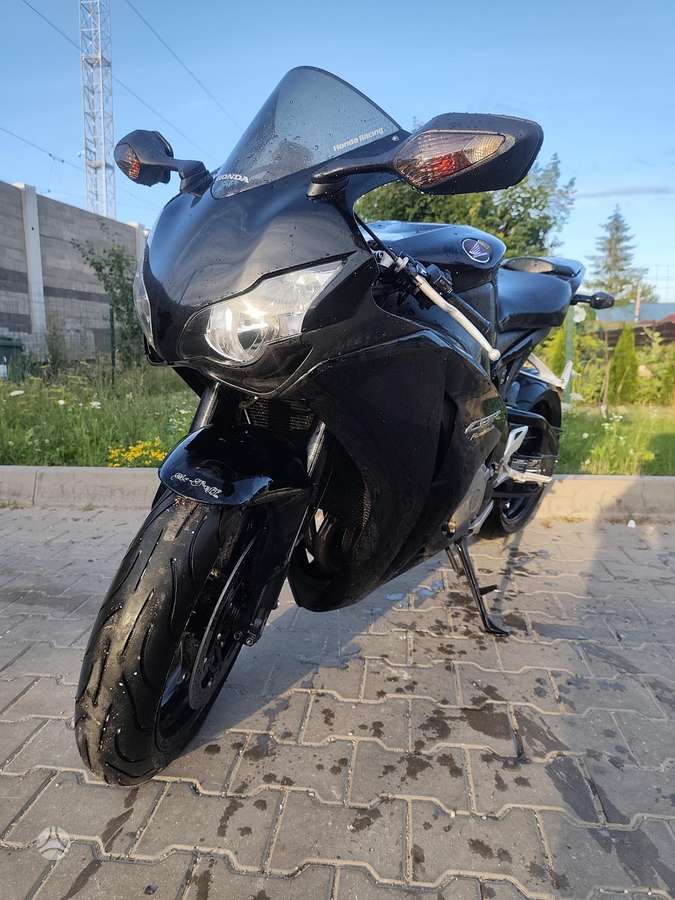 Honda CBR 1000cc, спортбайки / superbikes