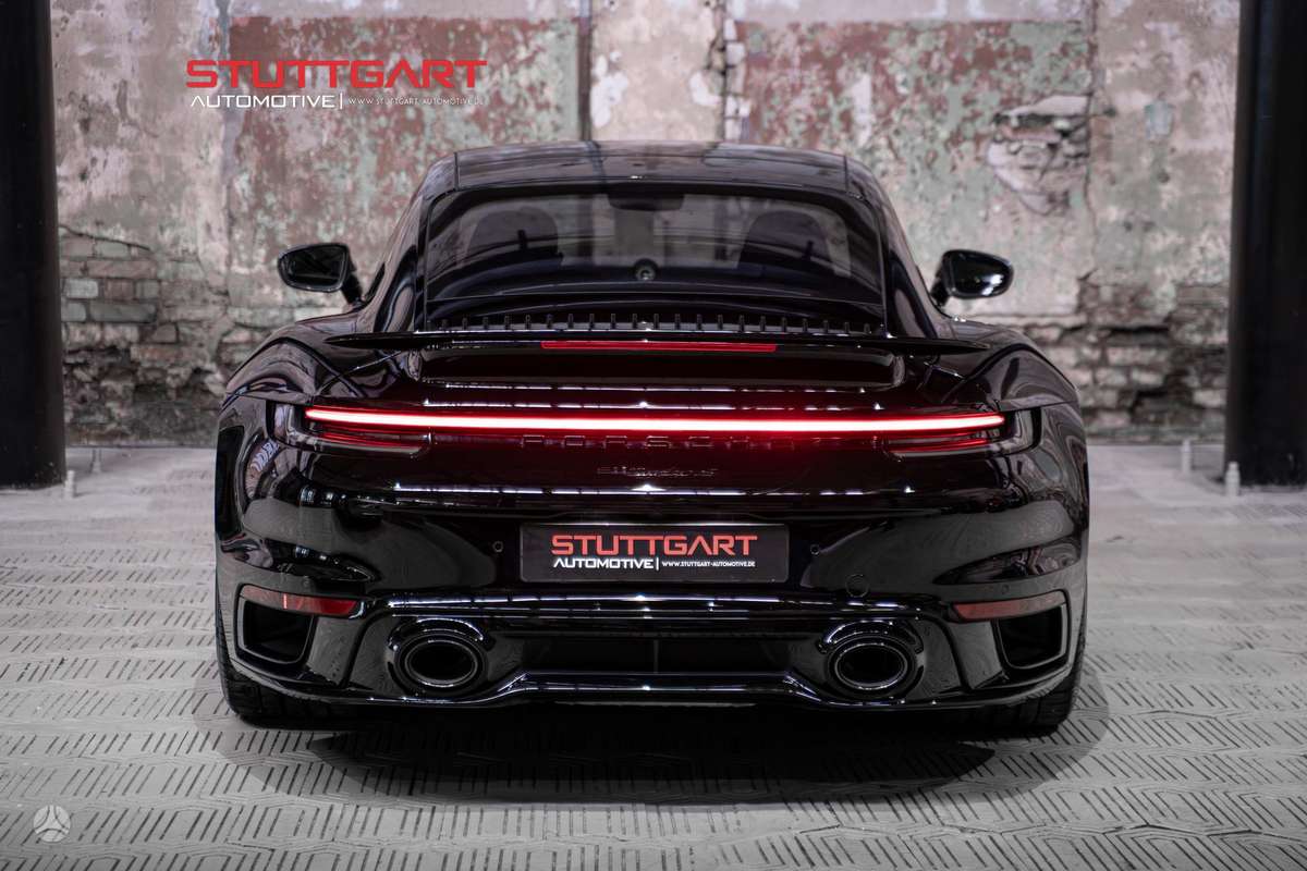 Porsche 911 - 9