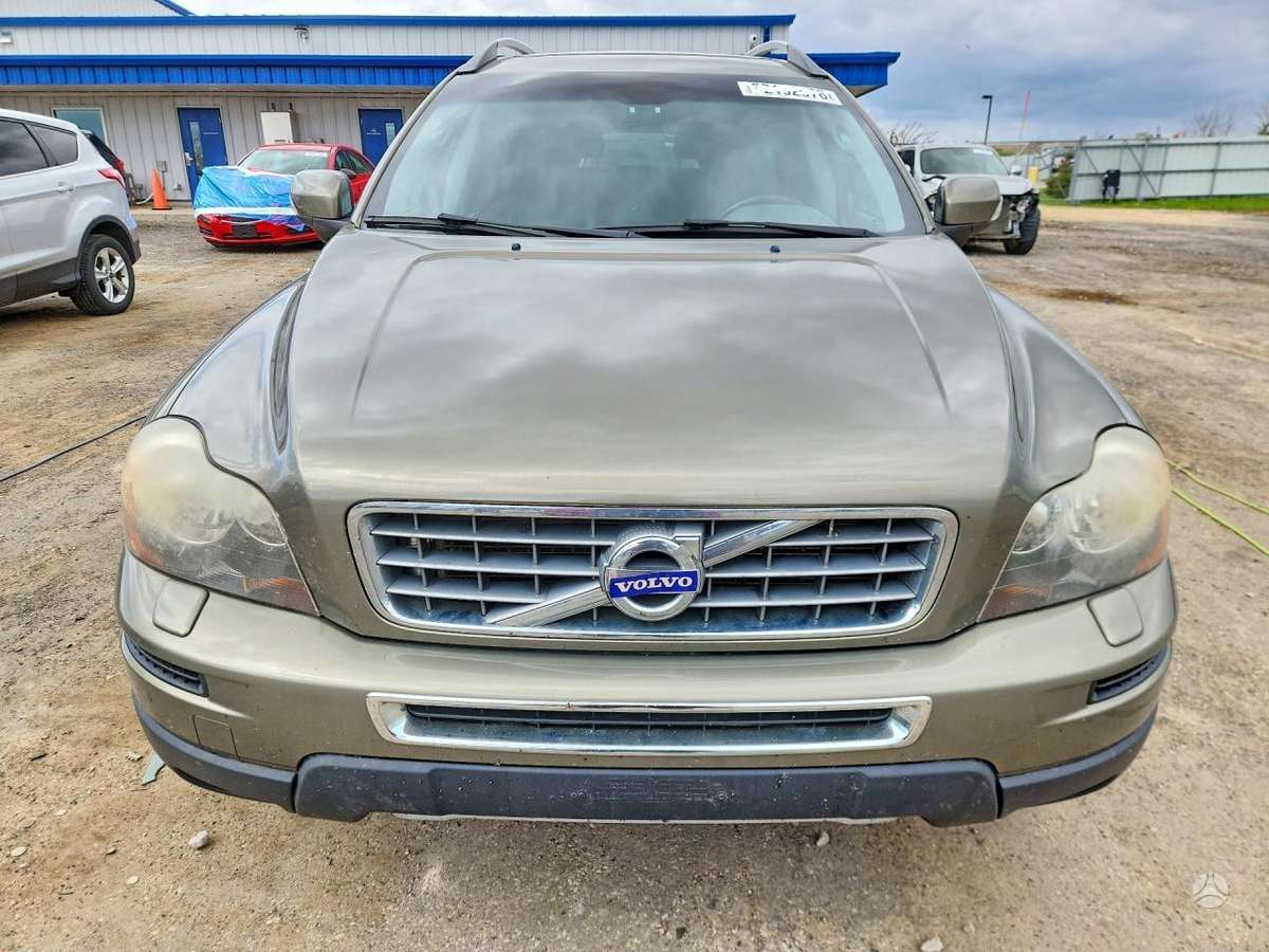 Volvo XC90, 3.2 l., off-road / crossover