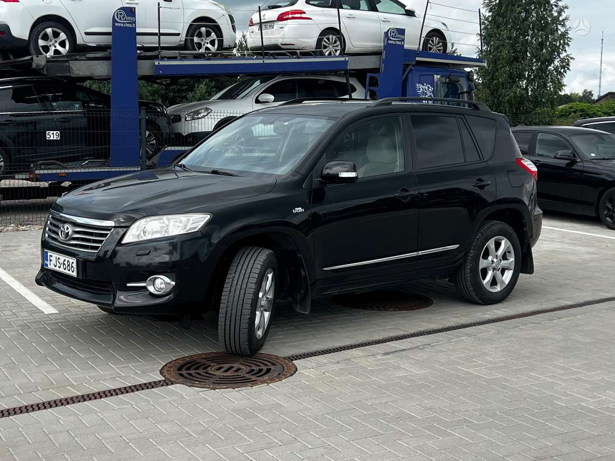 Toyota RAV4 - 3