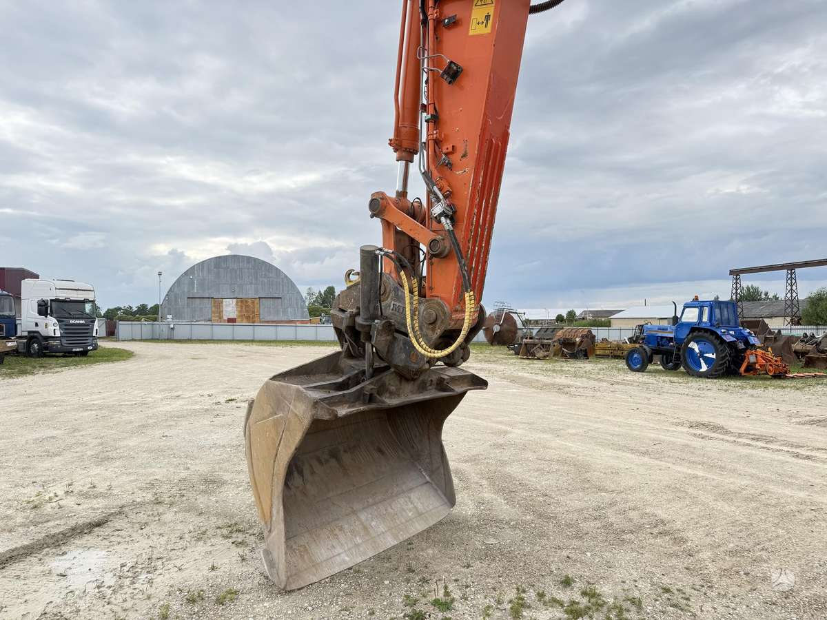 Hitachi ZX 290 LC-5B, excavator