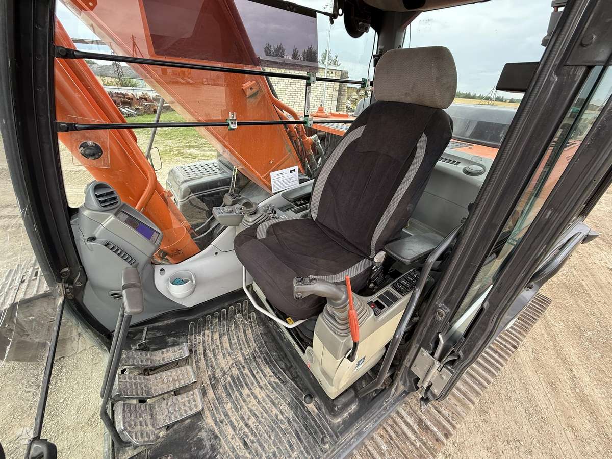 Hitachi ZX 290 LC-5B, excavator