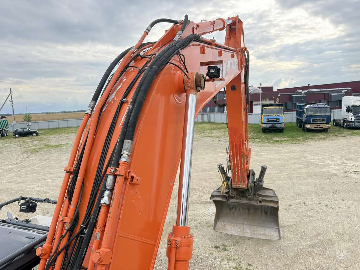 Hitachi ZX 290 LC-5B, excavator