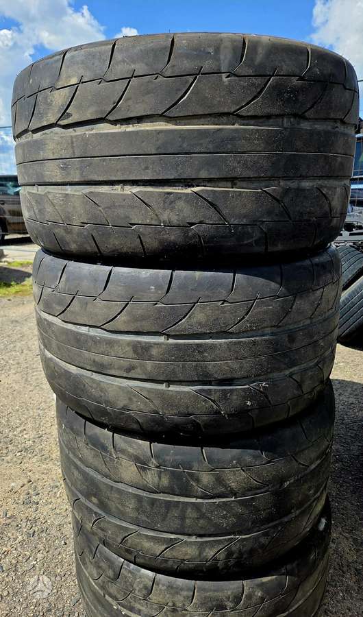 Nitto 555rII, vasarinės 305/35 R19