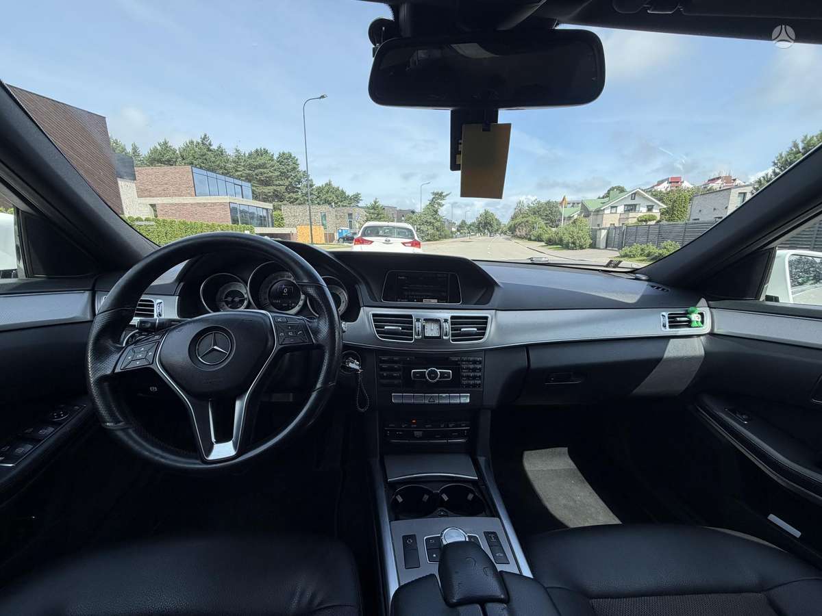 Mercedes-Benz E200, 2.1 l., Универсал