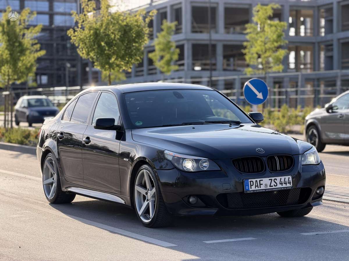 BMW 525, 2.5 l., Седан