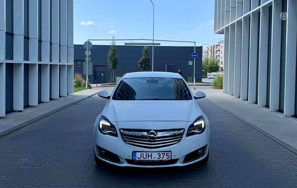 Opel Insignia, 2.0 l., Хэтчбек